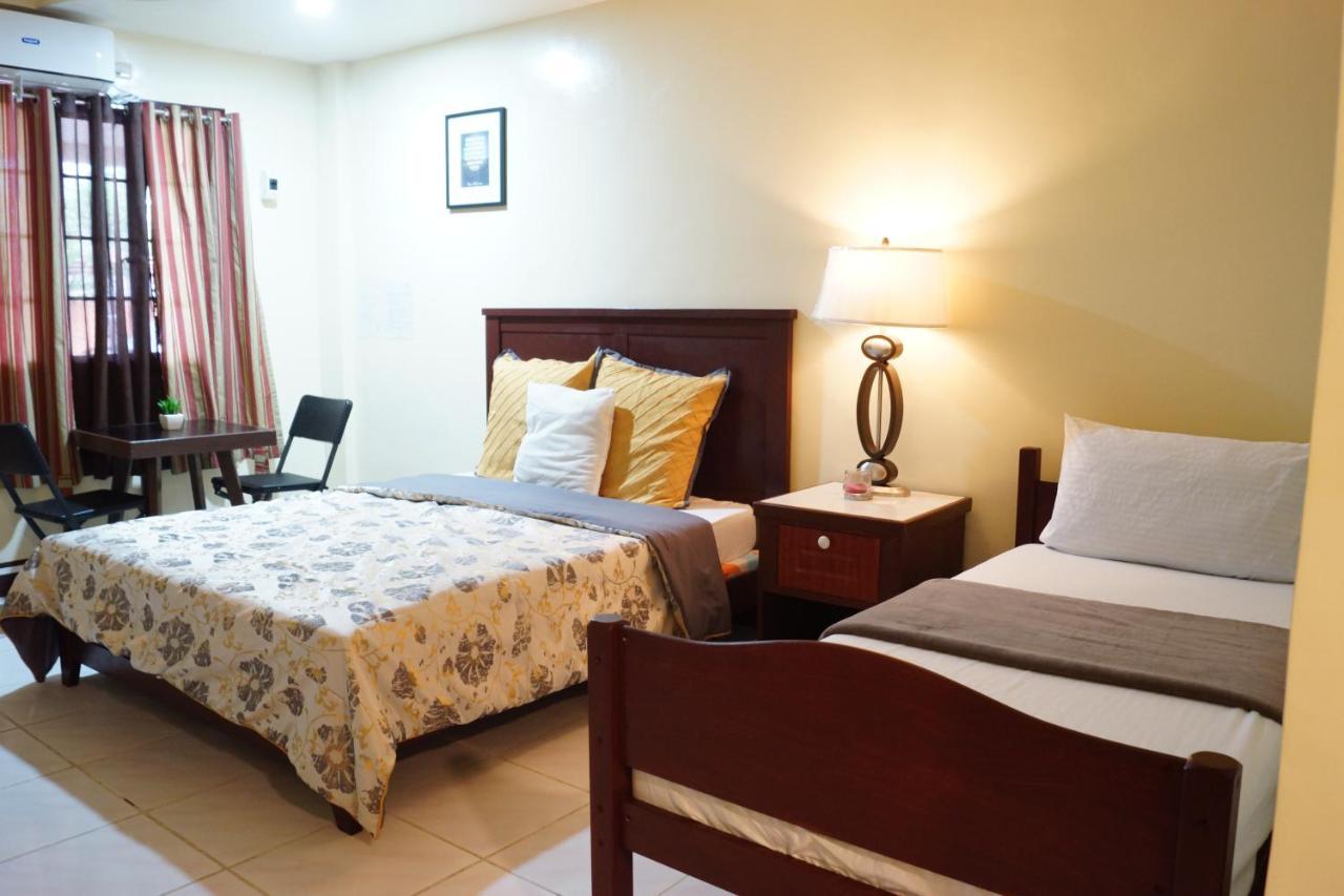 B&J Guesthouse And Tours Tagbilaran City Bagian luar foto