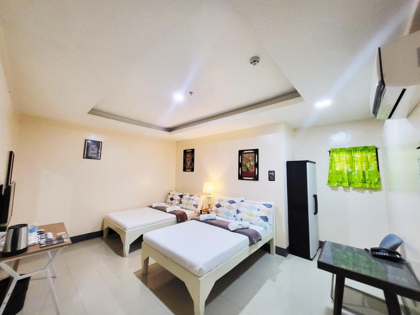 B&J Guesthouse And Tours Tagbilaran City Bagian luar foto