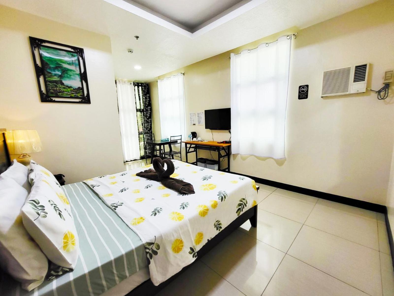 B&J Guesthouse And Tours Tagbilaran City Bagian luar foto